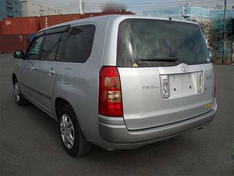 2004 Toyota Succeed Photos