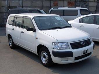 2004 Toyota Succeed Pictures