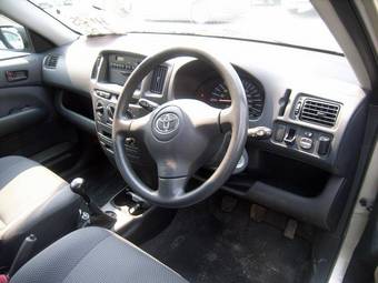 2004 Toyota Succeed Images