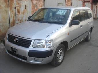 2004 Toyota Succeed Pics