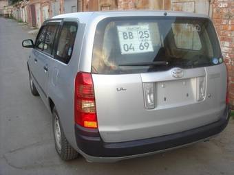 2004 Toyota Succeed Pictures