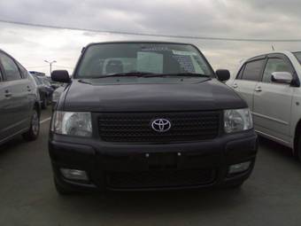 2004 Toyota Succeed Images