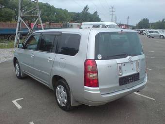 2004 Toyota Succeed Pictures