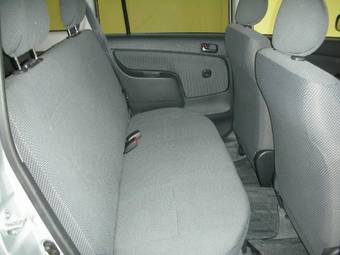 2004 Toyota Succeed Pictures