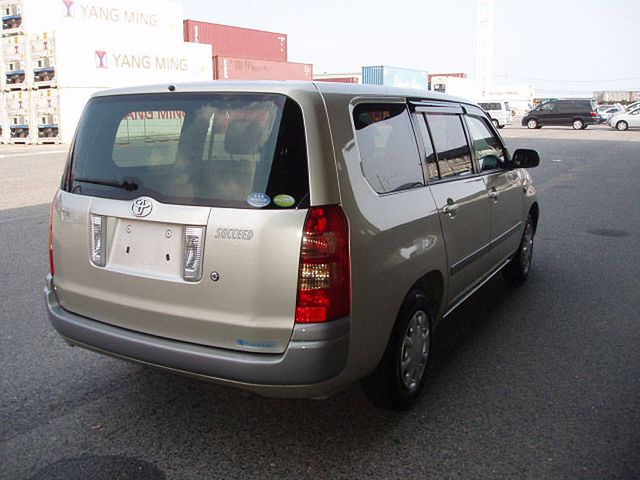 2005 Toyota Succeed