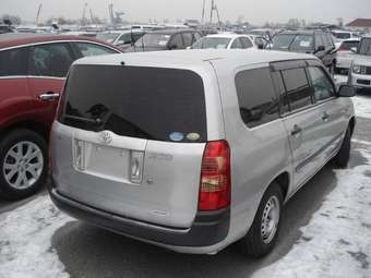 2005 Toyota Succeed Images