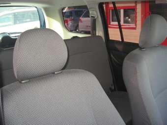 2005 Toyota Succeed Photos