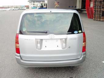 2005 Toyota Succeed Images