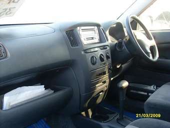 2005 Toyota Succeed Pics