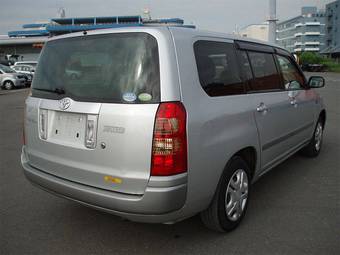 2005 Toyota Succeed Pictures
