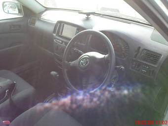 2005 Toyota Succeed Photos