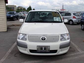 2005 Toyota Succeed Pictures