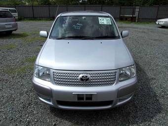 2005 Toyota Succeed Photos