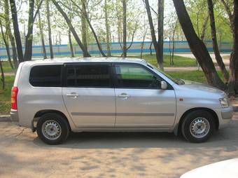 2006 Toyota Succeed Pictures