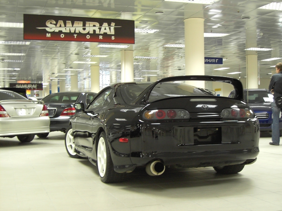 2000 Toyota Supra Photos