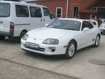 2002 Toyota Supra Photos