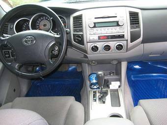2004 Toyota Tacoma Pictures