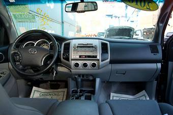 2010 Toyota Tacoma Wallpapers