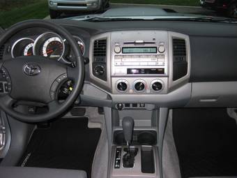2011 Toyota Tacoma Photos