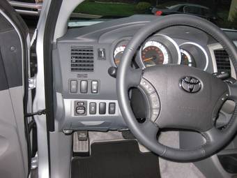 2011 Toyota Tacoma Photos