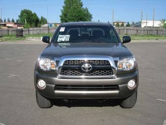 2011 Toyota Tacoma Photos