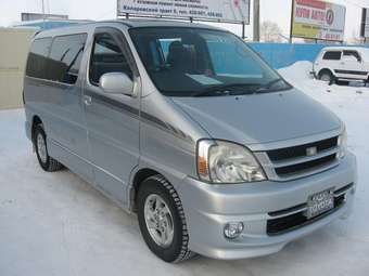 2000 Touring Hiace