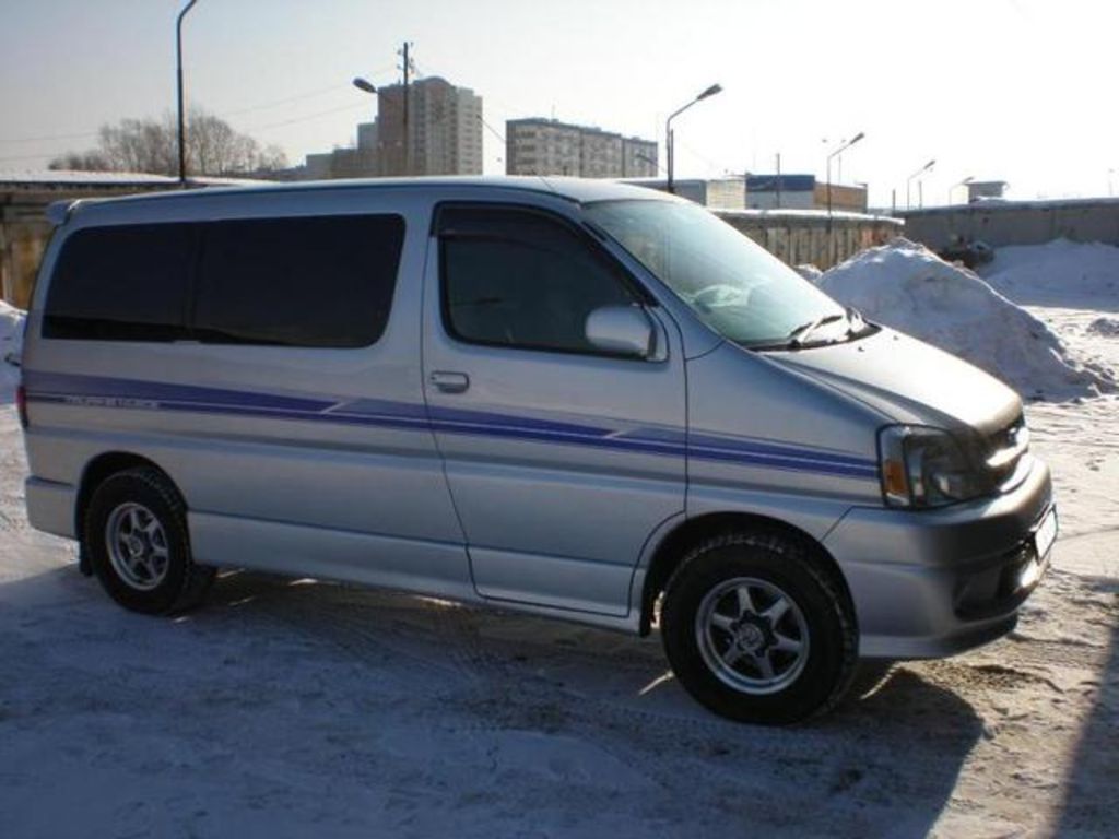 2000 Toyota Touring Hiace