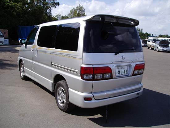 2001 Toyota Touring Hiace Images