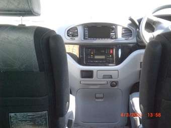 2001 Toyota Touring Hiace Photos