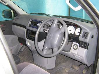 2002 Toyota Touring Hiace Pictures