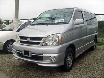 2003 Toyota Touring Hiace Photos