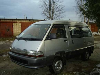 1990 Town Ace