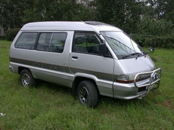 1990 Toyota Town Ace Pictures
