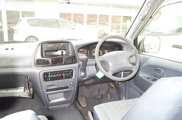 2000 Toyota Town Ace