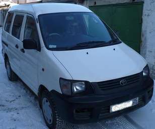 2000 Toyota Town Ace