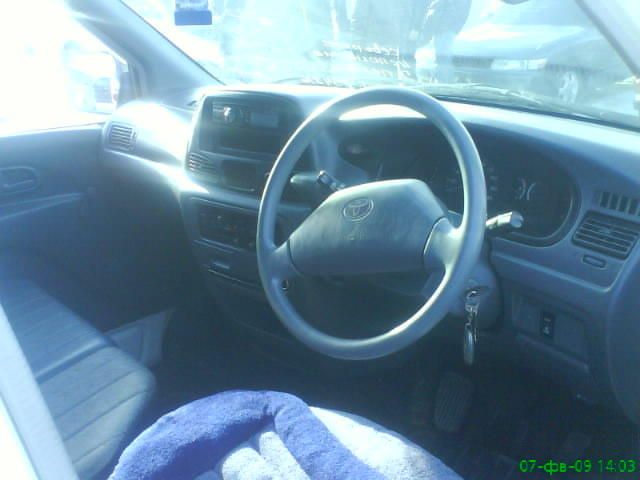 2000 Toyota Town Ace