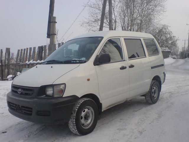 2000 Toyota Town Ace