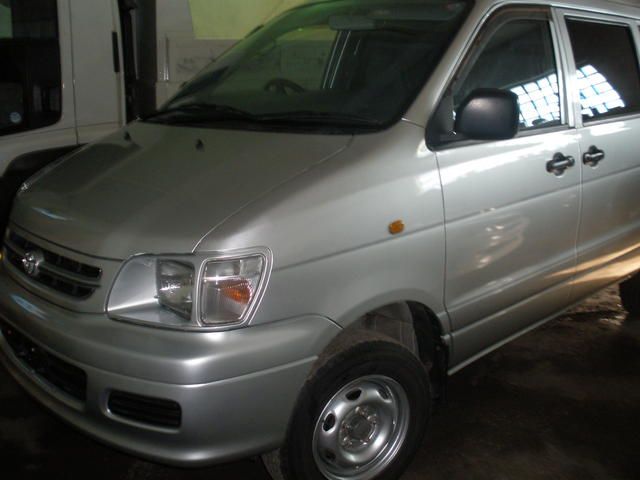 2000 Toyota Town Ace