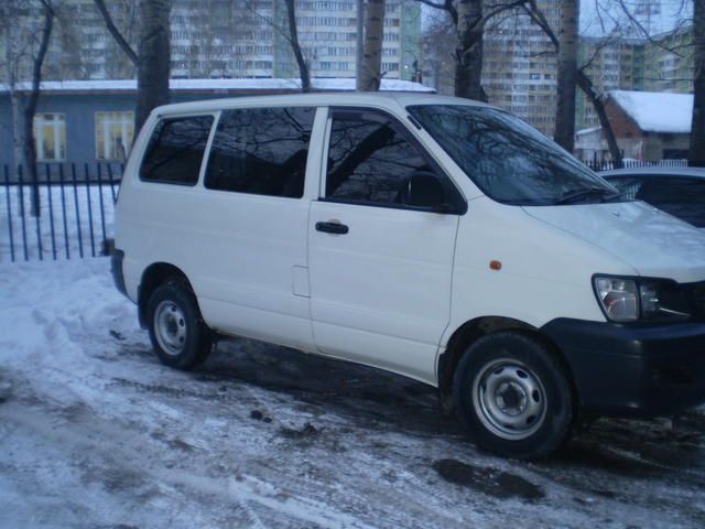 2001 Toyota Town Ace