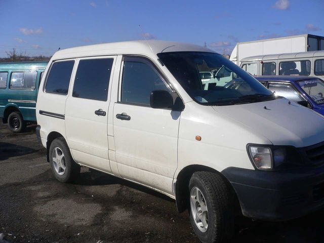 2001 Toyota Town Ace