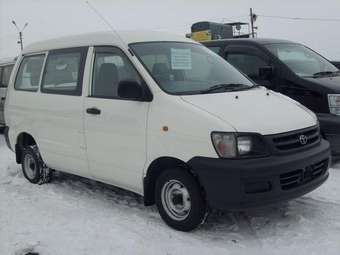 2002 Toyota Town Ace Pics