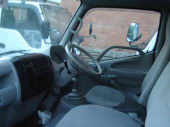 2002 Toyota Town Ace Photos