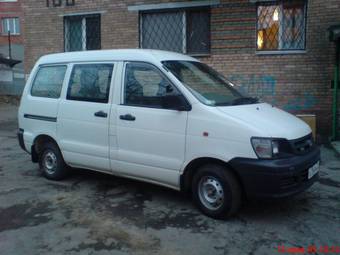 2002 Toyota Town Ace Pictures