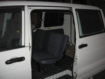 2002 Toyota Town Ace Images