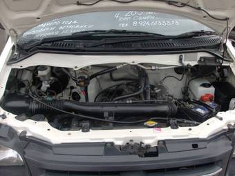 2002 Toyota Town Ace Photos