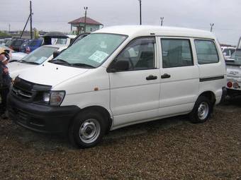 2002 Toyota Town Ace Pictures