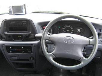 2002 Toyota Town Ace Pictures