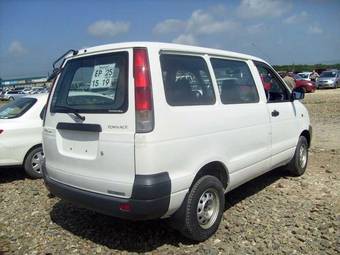 2002 Toyota Town Ace Pictures