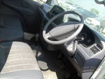 2002 Toyota Town Ace Pictures
