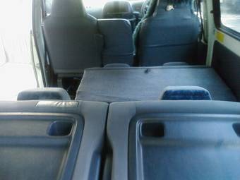 2002 Toyota Town Ace Photos